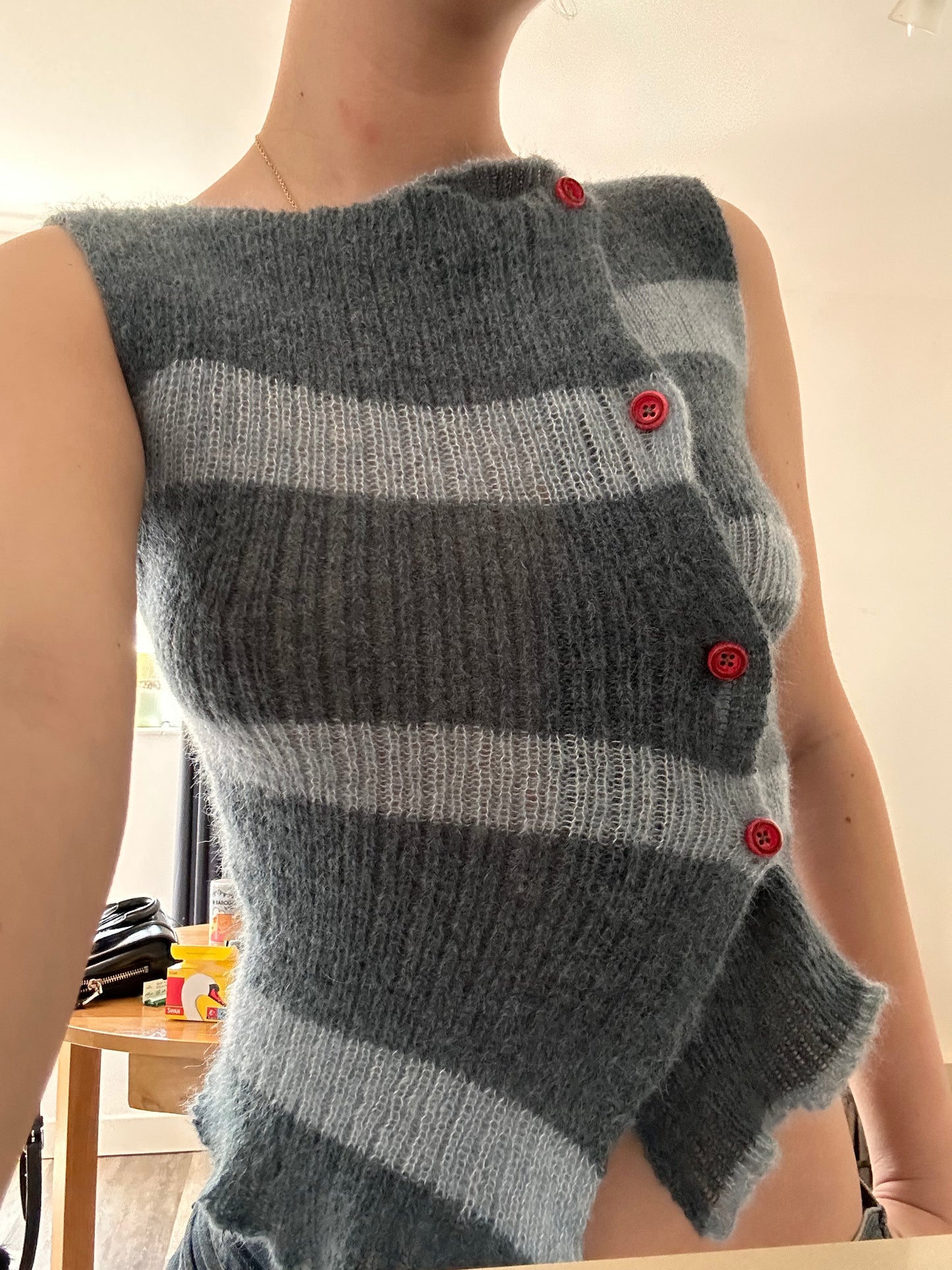 Asymmetrical top
